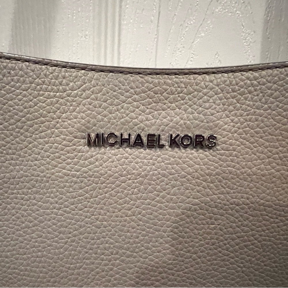 Michael Kors Light Tan Crossbody Bag - Picture 2 of 7